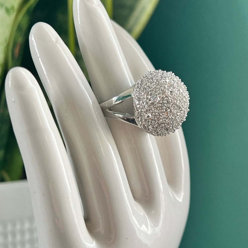 Starburst Cocktail Ring, size 8 Lia Sophia Kiam Family Collection